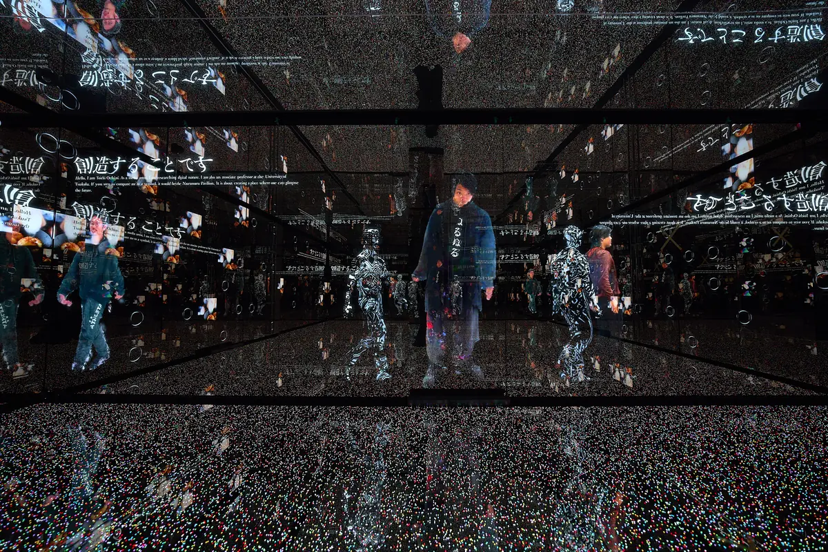Digital human avatars among visitors