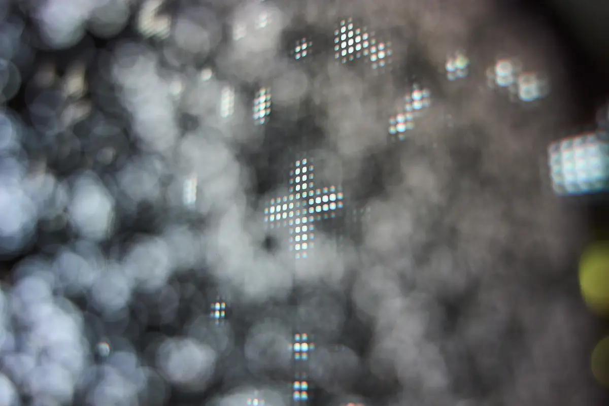 Out-of-focus mirrored light