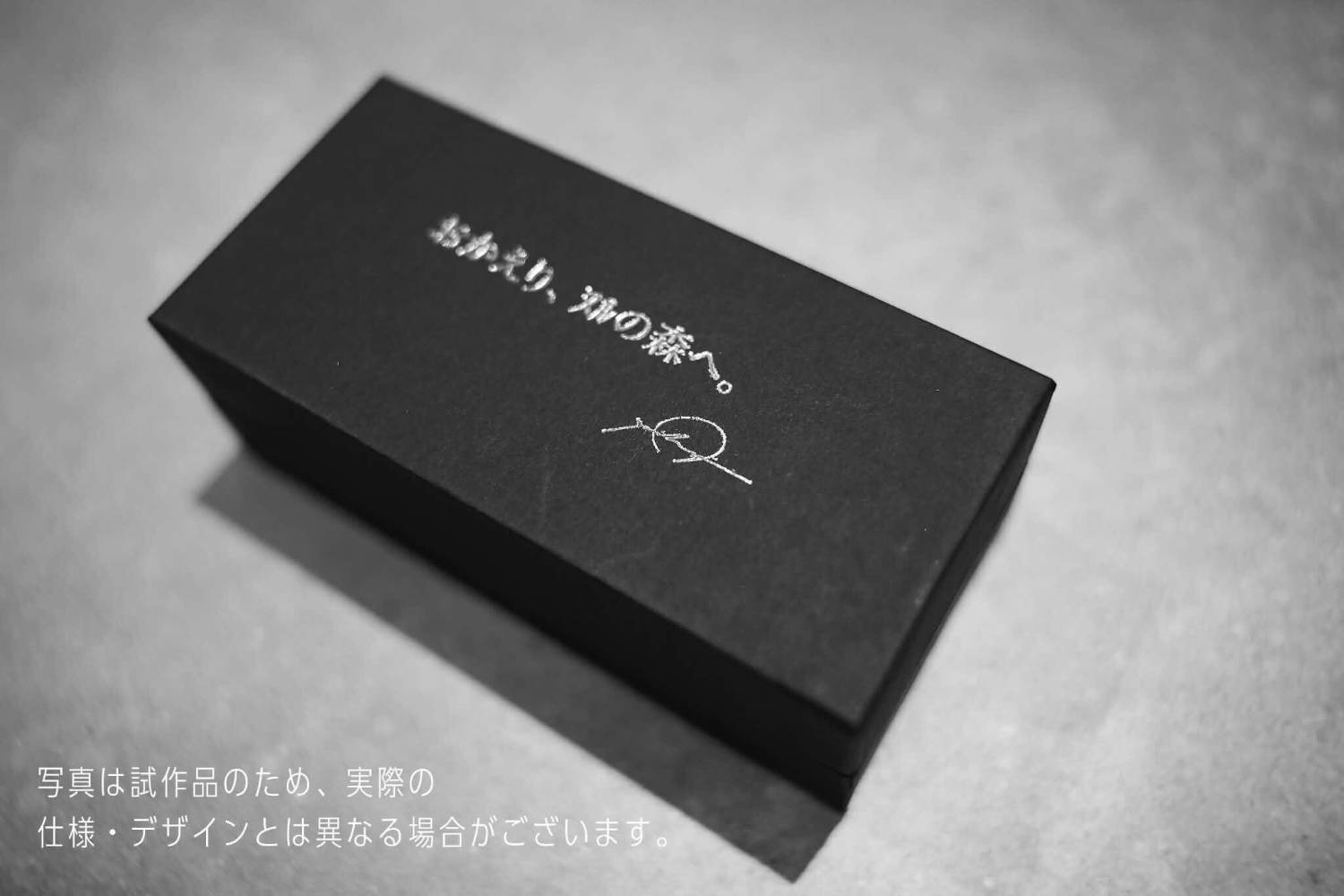 オリジナルピンバッジ付きチケットの製品写真